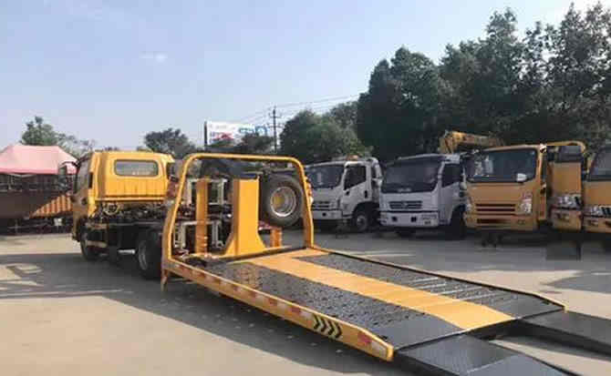 民丰汽车中途维修案例
