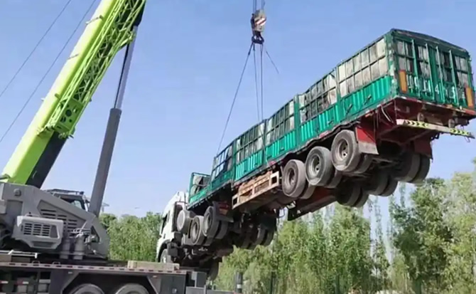 民丰道路脱困救援案例